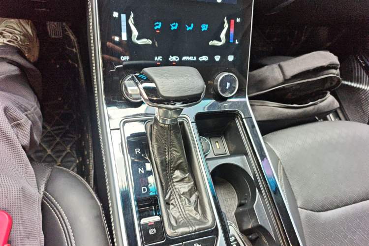 Used JETOUR X90 2020 1.5T DCT Shadow Wisdom Edition 7 Seats
