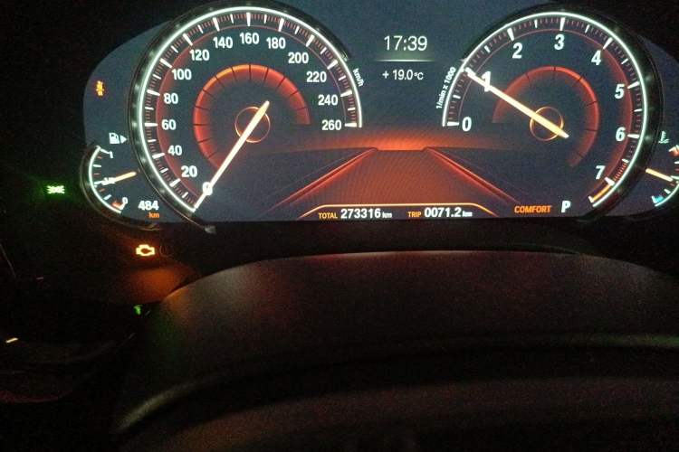 Used BMW 5 Series 2018 530Li Luxury Edition Premium Package Odometer Close Up