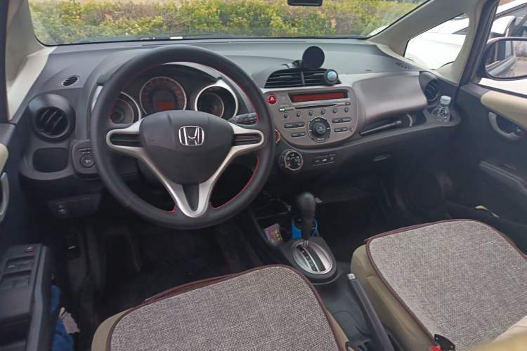 Used Honda Fit 2011 1.5L Automatic Luxury Edition
