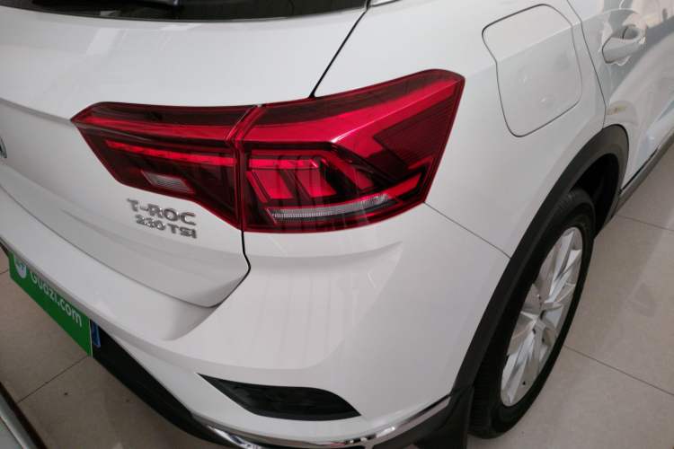 Used Volkswagen T-ROC 2019 230TSI DSG Two-Wheel-Drive Advanced Version China VI Standard
