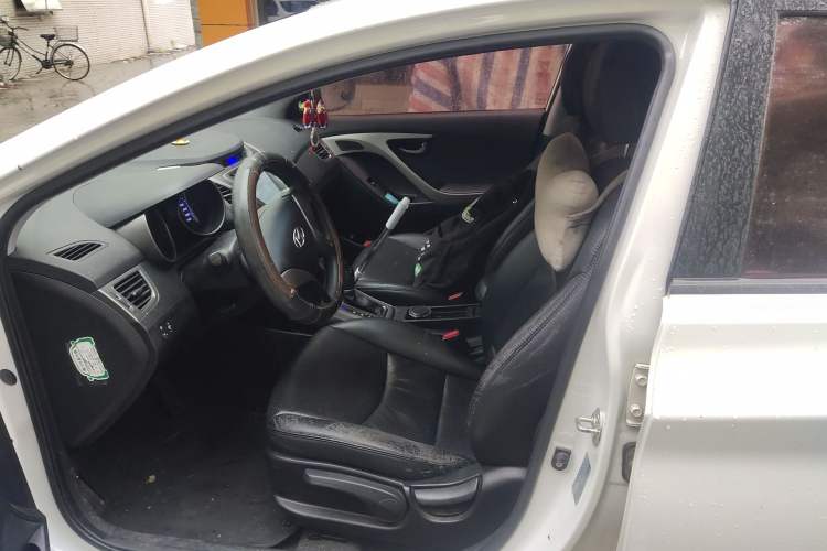 Used Hyundai Elantra (5th Generation / Langdong) 2012 1.6L Automatic Fashion Edition Left Front Seat