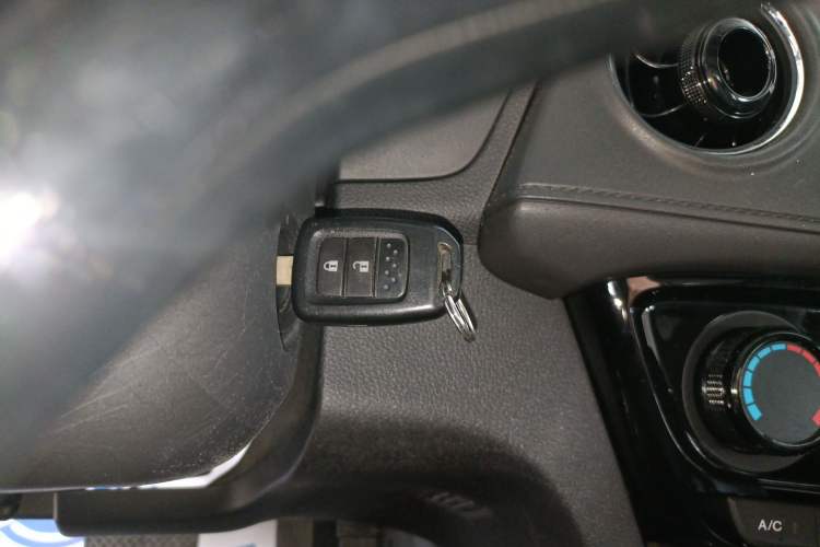 Used Honda XR-V 2015 1.8L EXi CVT Comfort Version
