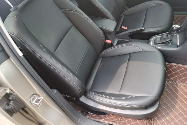 Used Volkswagen Bora 2017 1.6L Automatic Fashion Model Right Front Seat