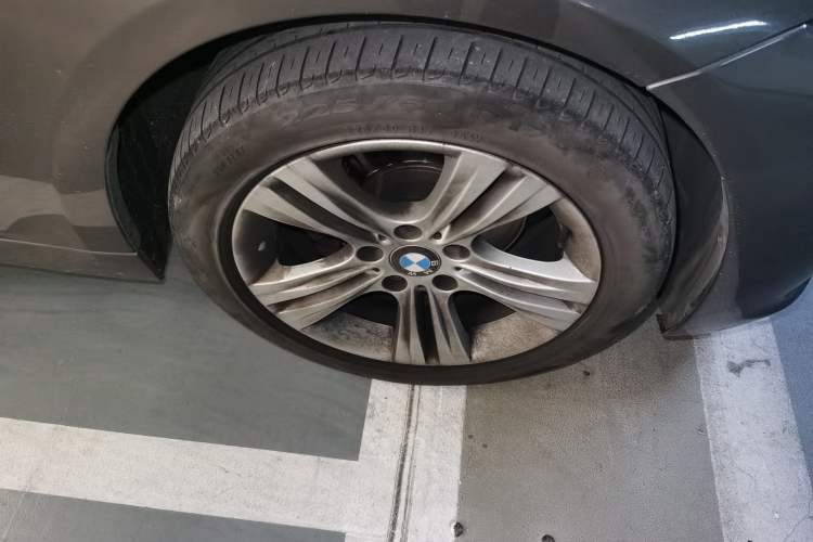 Used BMW 3 Series 2013 320i Sport Design Package
