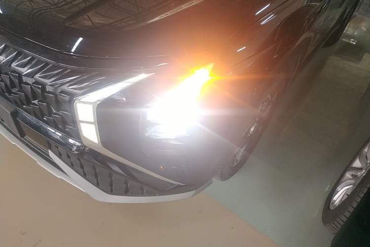 Used Hyundai ix35 2023 Musso 2.0L Deluxe Edition DLX
