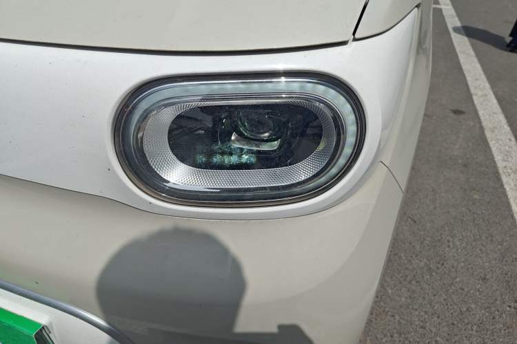 Used Wuling Hongguang MINIEV 2024 3rd Generation 215km Youth Edition Left Front Headlight