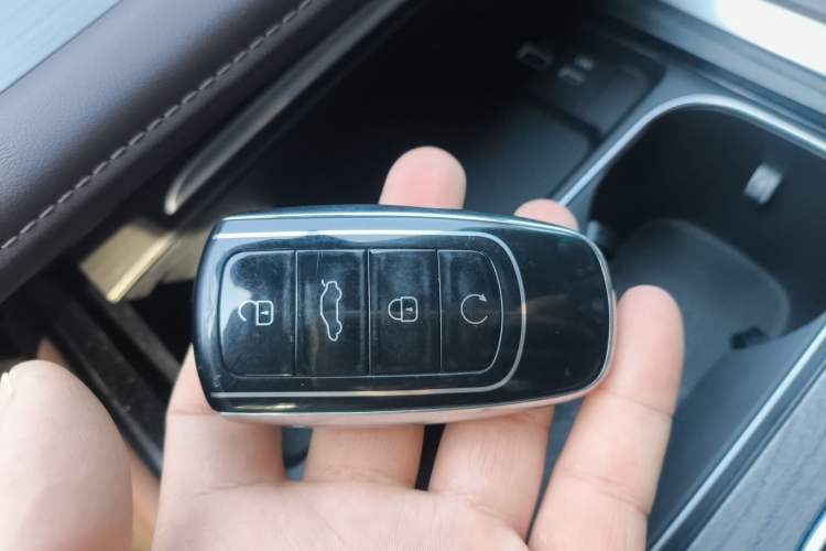 Used Chery Tiggo 8 PRO 2022 390T All-Wheel-Drive Ocean Edition 5 Seats
