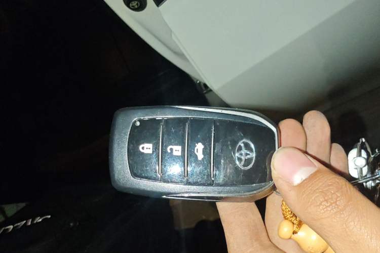 Used Toyota Corolla 2018 1.2T S-CVT GL Smart Enjoyment Version Vehicle Key