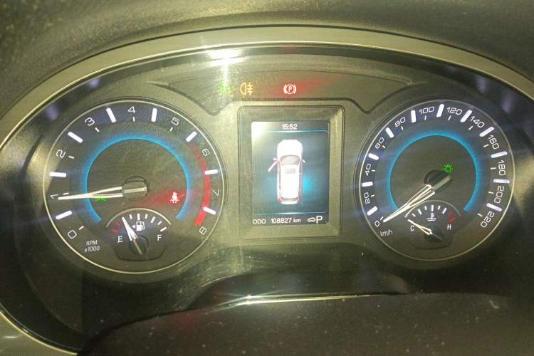 Used Haval H2 2017 Red-Label 1.5T Automatic Two-Wheel Drive Luxury Model Instrument Cluster