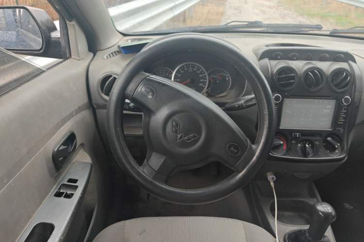 Used Wuling Hongguang 2013 1.5L Base Version