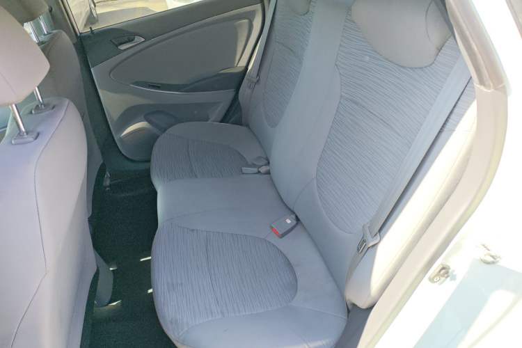 Used Hyundai Verna (older generation) 2014 1.4L Manual Smart GLS Trim
