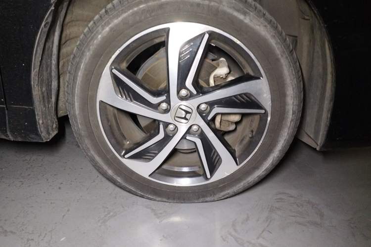 Used Honda Odyssey 2015 Updated Version 2.4L Smart Edition