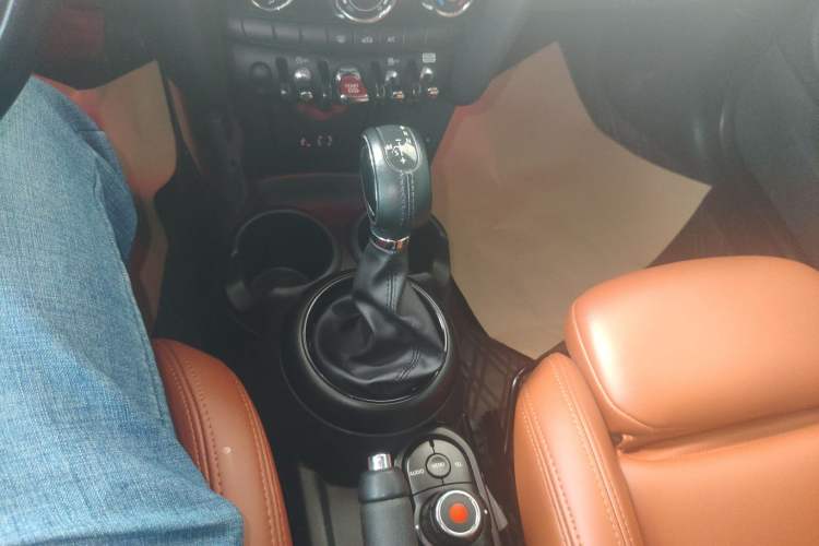 Used MINI 2016 1.5T COOPER Gear Lever