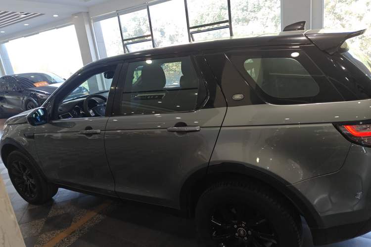 Used Land Rover Discovery Sport 2017 2.0T SE
