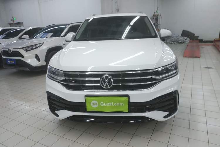 Used Volkswagen Tiguan L 2024 330TSI Automatic Two-Wheel Drive R-Line Enhanced Edition Front
