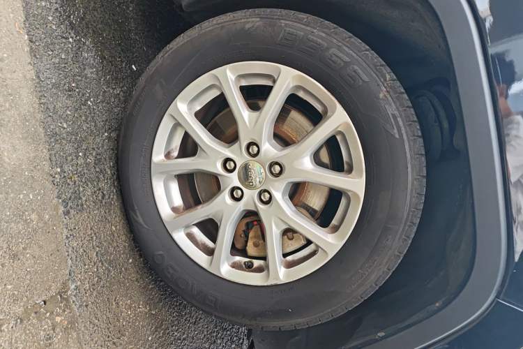 Used Jeep Cherokee 2016 2.4L Leading Edition