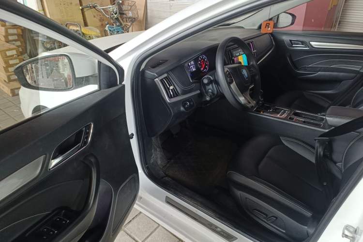 Used Roewe i6 2019 PLUS 1.6L CVT 4G Connected Flagship Deluxe Edition