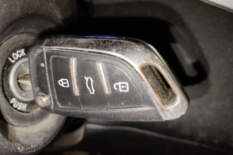 Used Hyundai Elantra (5th Generation / Langdong) 2012 1.6L Automatic Fashion Edition