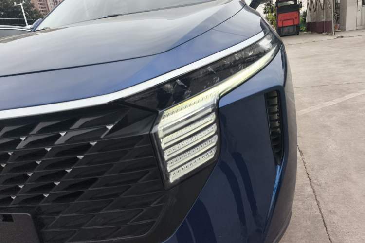 Used Venucia V 2021 260T Idol Edition Left Front Headlight