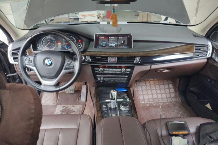 Used BMW X5 2017 xDrive28i
