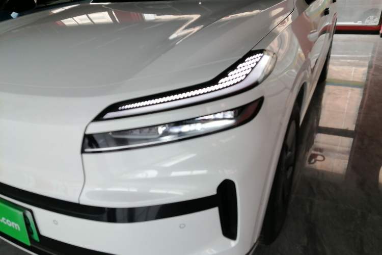 Used ONVO Luxeed L90 2025 Model—Max Six-Seater Version Left Front Headlight