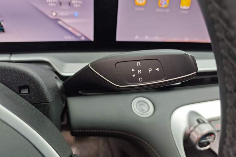 Used EXEED Lingyun 2025 300T Two-Wheel Drive Starry Edition