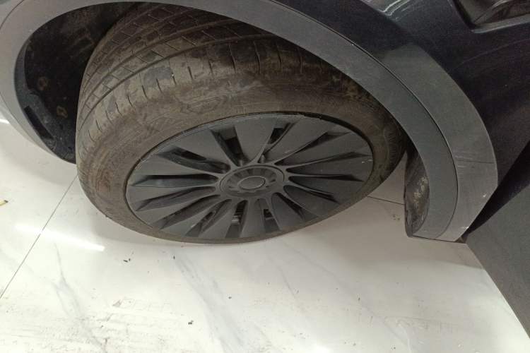 Used Tesla Model Y 2024 Rear-Wheel-Drive Version
