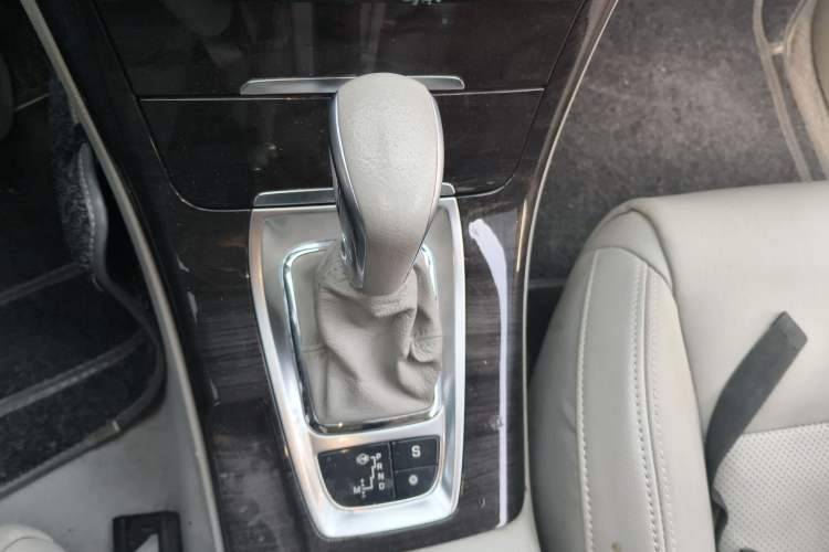 Used Citroen C5 2013 2.3L Automatic Prestige Edition
