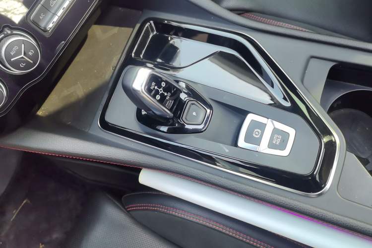 Used Lynk & Co 02 2019 1.5T DCT Two-Wheel Drive Pro Edition China VI Standard