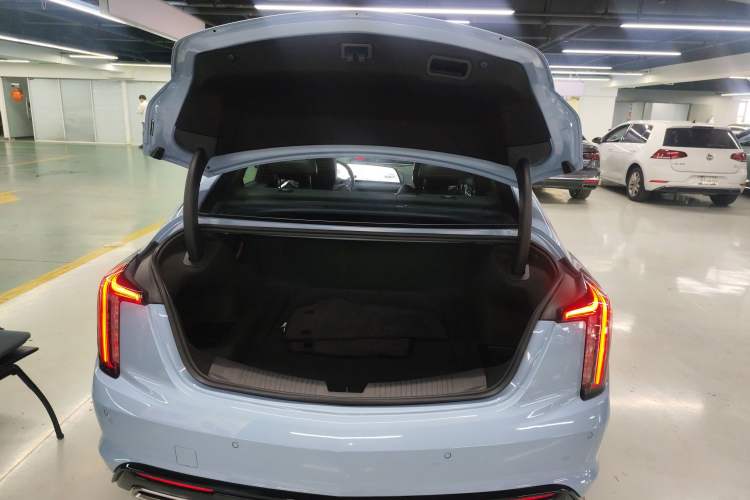 Used Cadillac CT5 2025 28T Track Performance Edition + Peak Track Optional Package
