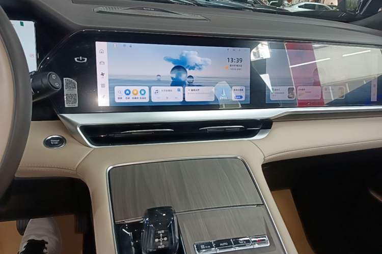 Used Geely Auto Monjaro L 2025 Dongfang Yao 2.0TD Automatic All-Wheel-Drive Wangyue Edition
