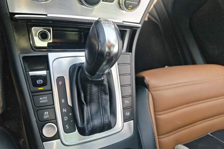 Used Volkswagen FAW-Volkswagen CC 2015 1.8TSI Luxury Model