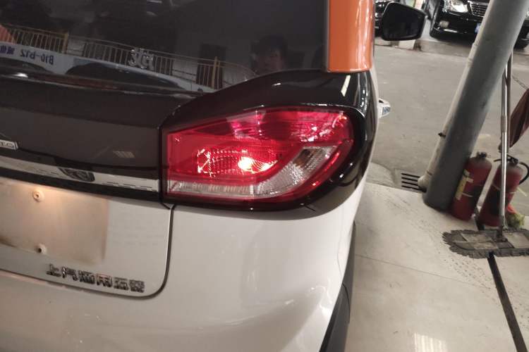 Used Baojun E100 2019 250KM Smart Drive Edition Right Rear Taillight