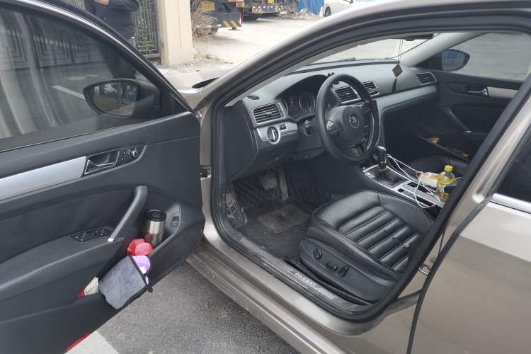 Used Volkswagen Passat 2014 2.0 TSI DSG Prestige Edition Driver Seat