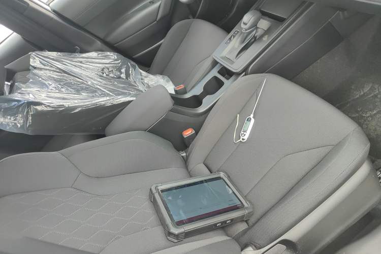 Used Toyota Corolla Cross 2026 Model 2.0L Pioneer Edition Right Front Seat