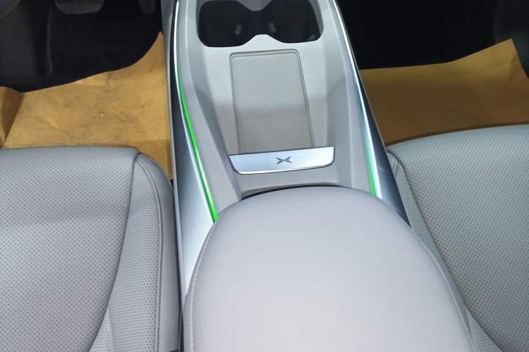 Used XPeng MONA M03 2024 620 with Ultra-Long Range