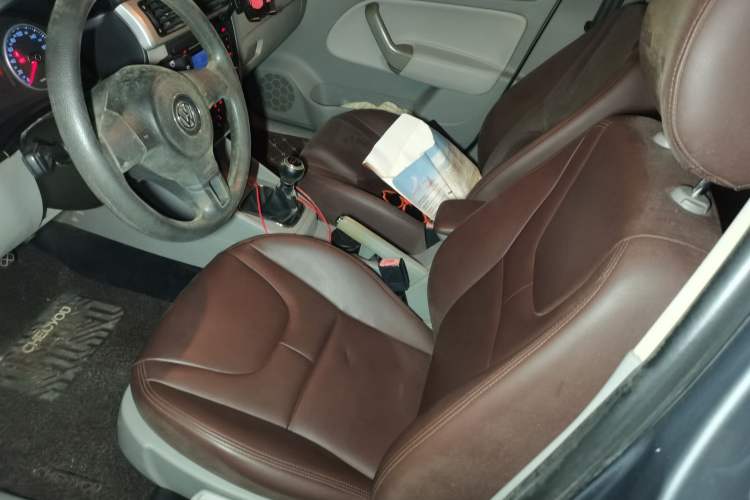 Used Volkswagen Bora 2011 1.6L Manual Fashion Edition
