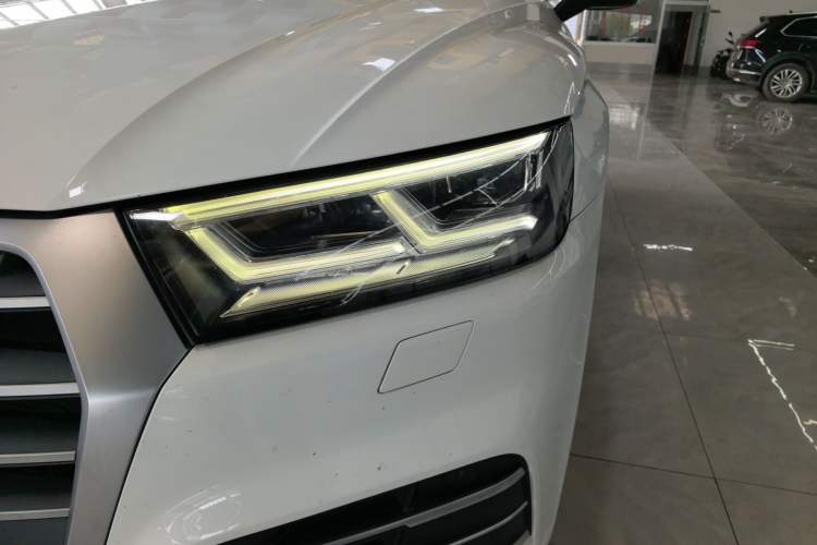 Used Audi Q5L 2020 Updated 40 TFSI Prestige Fashion Edition
