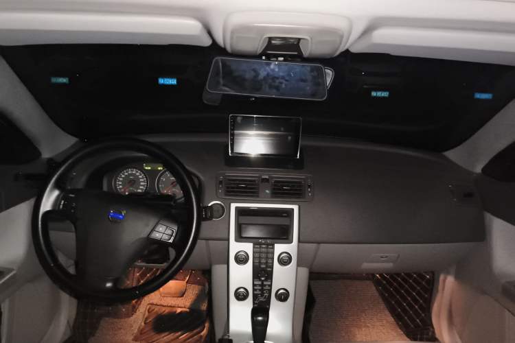 Used Volvo S40 2011 2.0L Automatic Zhiya Edition
