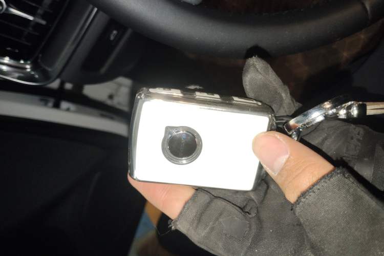 Used Volvo S60 2025 B4 Zhiyi Luxury Edition Vehicle Key