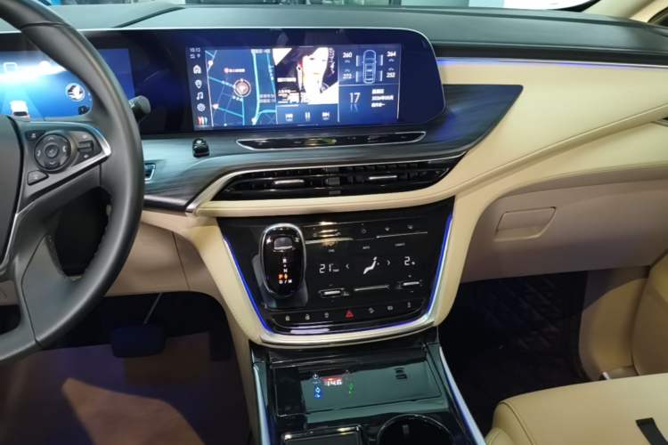 Used Buick GL8 2023 ES Lu Zun Deluxe Model