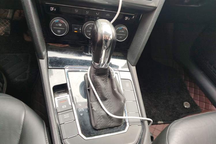 Used Volkswagen Lamando 2015 280TSI DSG Comfort Edition
