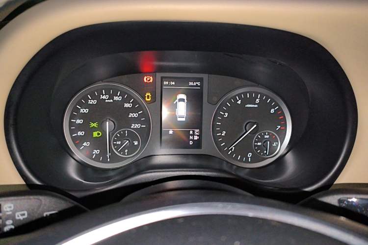 Used Mercedes-Benz Vito 2018 2.0T Business Version China VI Emission Standard