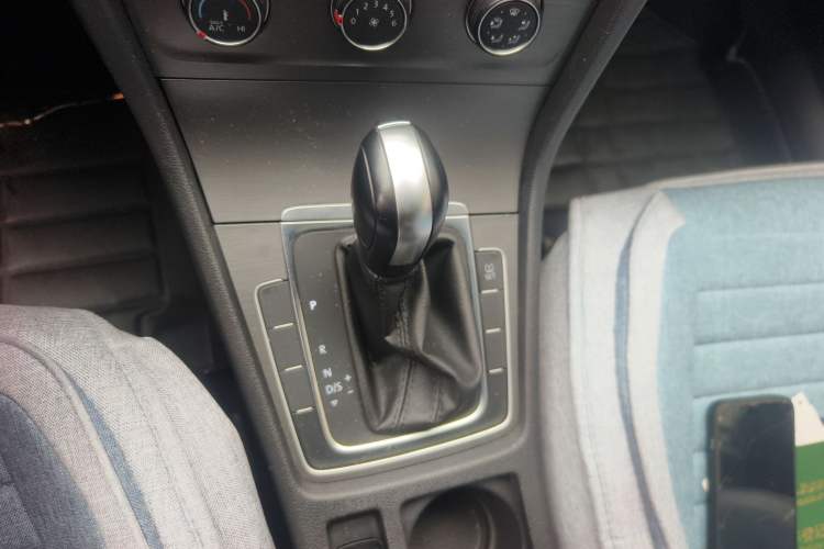 Used Volkswagen Golf 2015 1.6L Automatic Comfort Model
