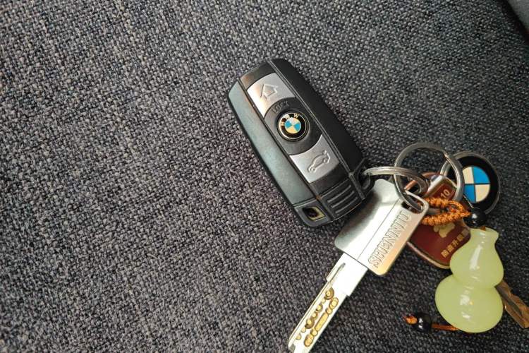 Used BMW X1 2013 sDrive18i Fashion Model Vehicle Key