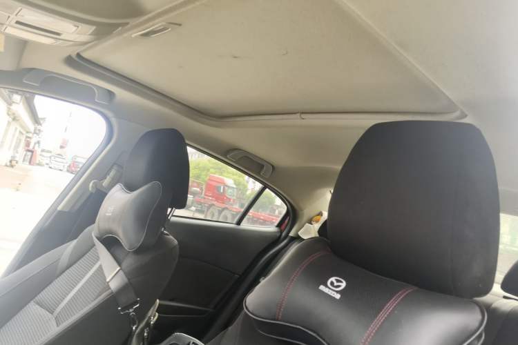 Used Mazda 3 Axela 2017 Sedan 1.5L Automatic Luxury Model China VI Standard