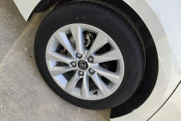 Used Toyota Corolla 2024 1.8L Smart Electric Hybrid Dual-Engine Elite Edition Right Rear Wheel Hub