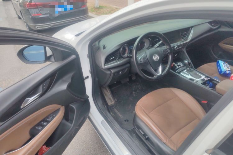 Used Buick Regal 2019 20T Elite Version China VI Standard Interior 3