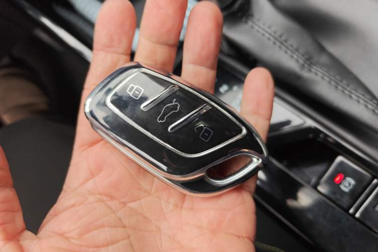 Used Roewe i5 2021 1.5L CVT Platinum Edition