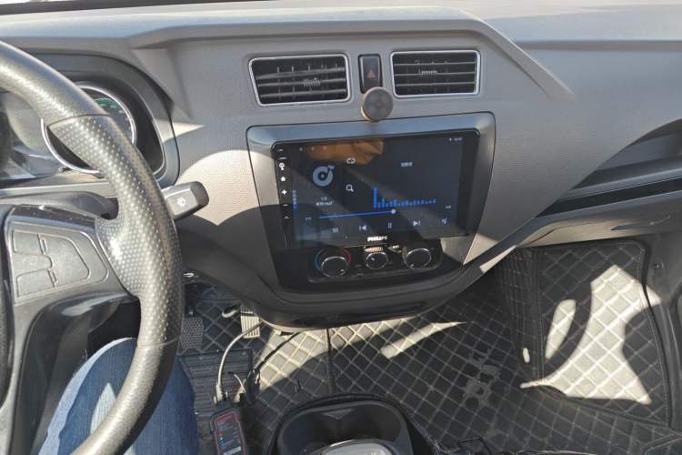 Used Dongfeng Yufeng Yufeng EM26 2023 High-End Model 41.86 kWh CATL